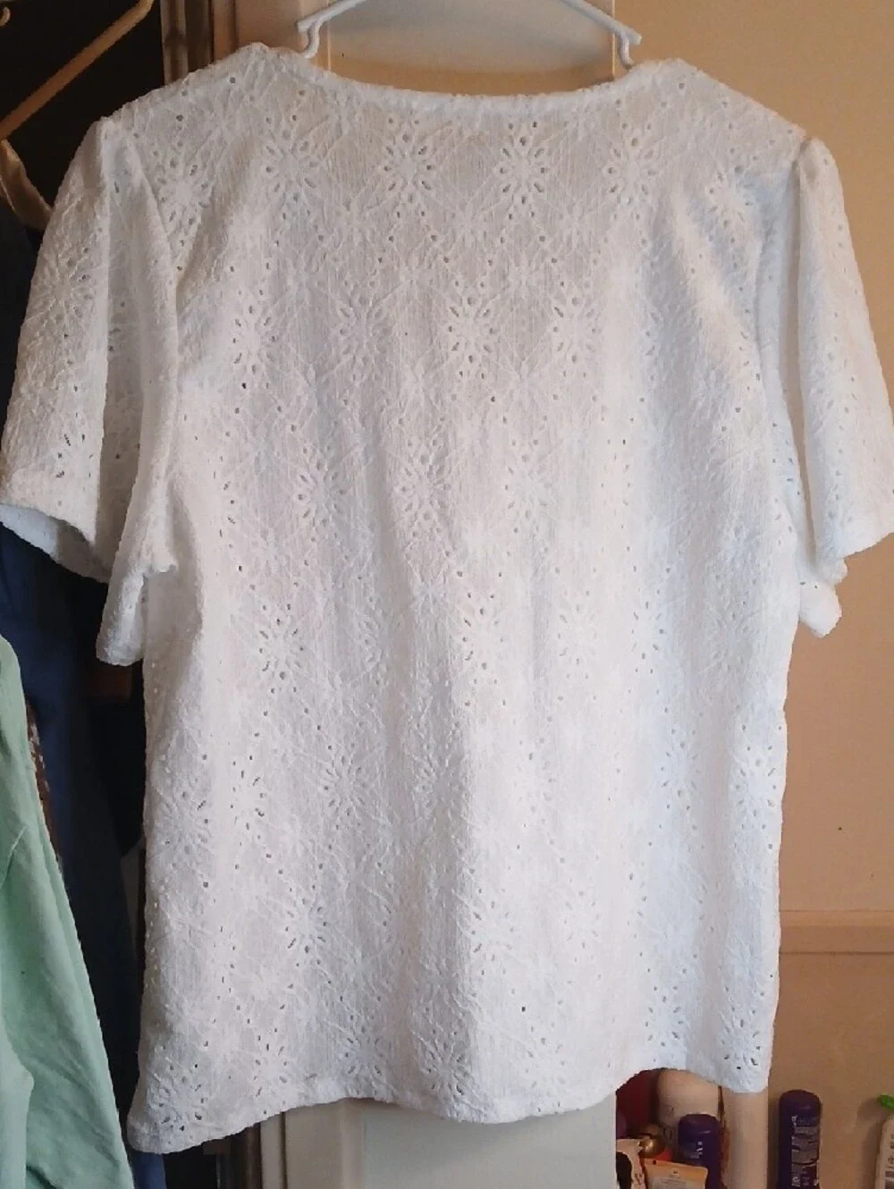 Michael Kors White Eyelet V-Neck Tie-Front Blouse‎